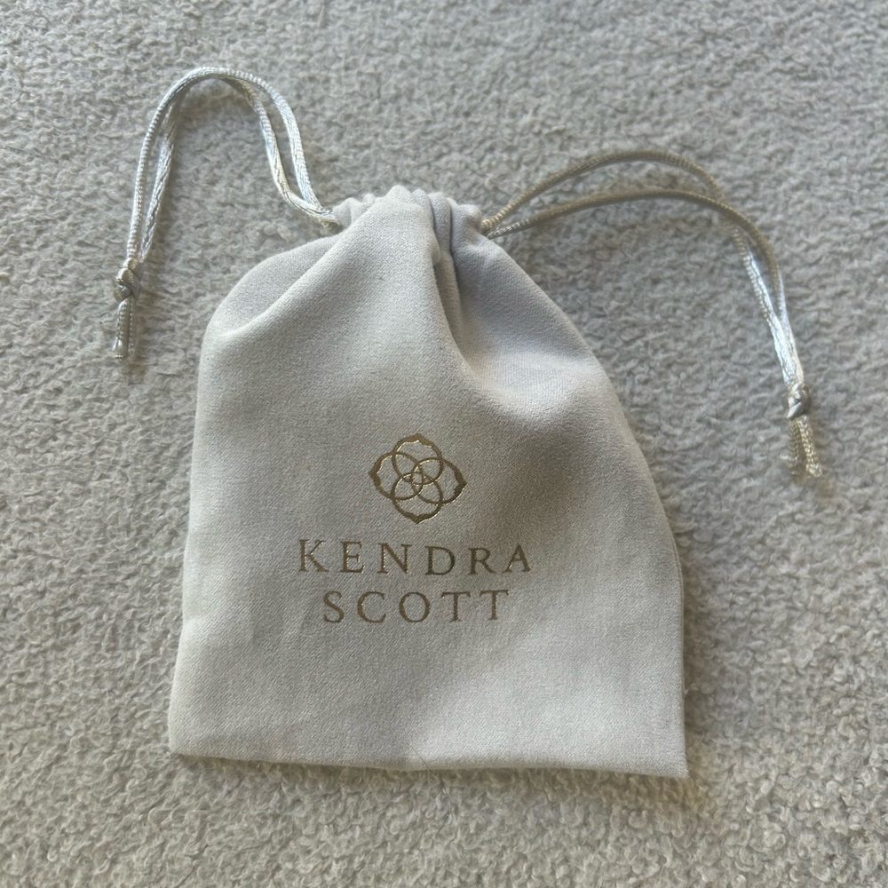 Kendra Scott Gold Hoop Earrings “Adeline Hoop” - Picture 8 of 11